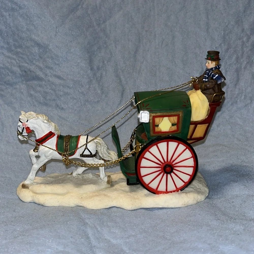 Resin Christmas O' Well One Horse Sleigh Carriage Gold Chains No Box
